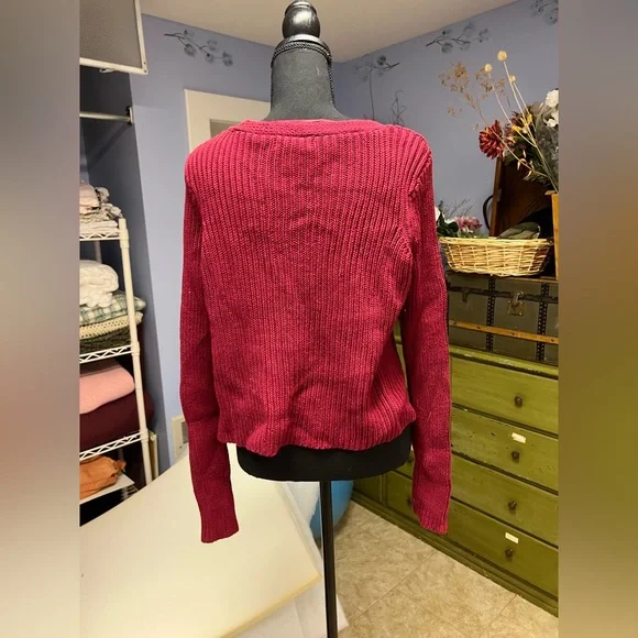 Red lace up knit sweater - Picture 2 of 4